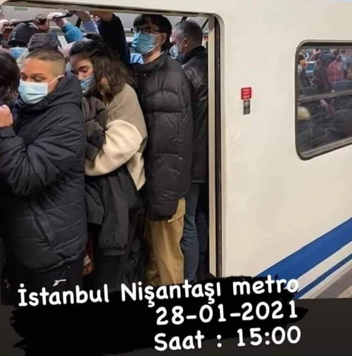 Toplu taşımaya virüs bulaşmıyor değil, taşıma şirketleri taşıma sektörünün haklarını koruduğu için işleyiş devam,
Amatörlerin içler acısı halinden haberiniz yok ve hiç bir şey yapmıyorsunuz, istifa edin artık <a href="/AliDusmezz/">ALİ DÜŞMEZ</a>