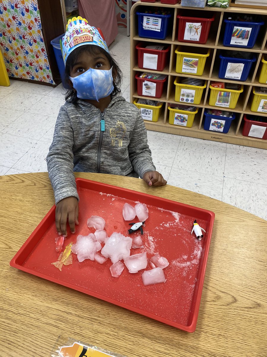 mrsbivaletz's tweet photo. Pretending we are in the Arctic (it feels like it, anyway!!!) by playing and building with ice cubes 🧊 🥶 https://t.co/S0yGi9lrl8