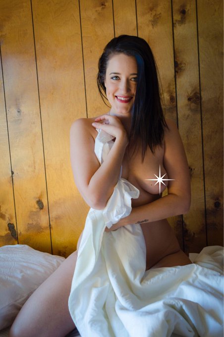 💋Big smiles, Bigger strap-on https://t.co/Ls0khF9lWO 💋 https://t.co/iOh2YDZYX2<a href="/tag/startrek"class="tags"><span>#startrek</span></a>