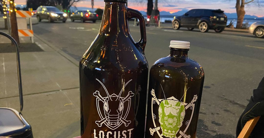 LocustCider's tweet photo. #BOGO FILLS?! Yes!! Buy one, get one #FREE Growler and Grunt Fills available for purchase in all of our taprooms! Friday through Sunday, stock up on your favorite flavors to fuel your weekend!

#WeekendMood #FridayMotivation #LocustCider #HardCider #PNWlife https://t.co/UJdw83iW6C