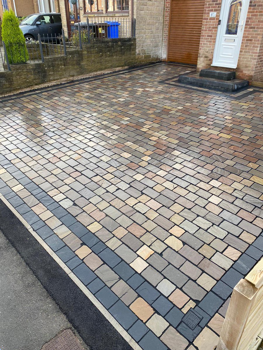PSD_UK_LTD's tweet photo. This victorious project was done by Nathan Green “NG Building and Landscaping” using our Raj Green block paving with charcoal boarder. #psd #pavingstonesdirect #InspireAndTransform https://t.co/CJxaxOpqpT