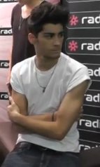 can we all just take a moment because liam’s ass is between niall’s legs and zayn's face just 