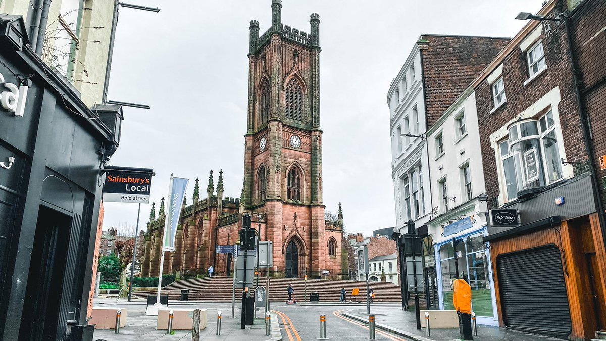 17. gün çekimlerinden  Liverpool Şehir Merkezi (Liverpool City Town)