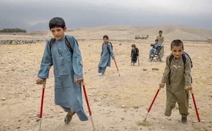 __Akincii__1453's tweet photo. Rabbim..! 
İmtihanı bu kadar ağır kulların 
var iken,
Çektiğim bütün of'larımı
Ne olur Sen şükür’den say..

Af Allah’ım Af..🤲 https://t.co/z8PRfjM7sC