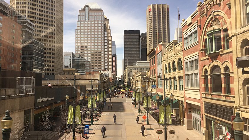 calgaryeconomic's tweet photo. Talent is a key pillar of Calgary’s economic strategy, Calgary in the New Economy, because the city’s future depends on it. That's why one of our top priorities is to transition, reskill and recruit talent. https://t.co/nCMZ95q8zO #neweconomy #yyc https://t.co/r9s9slQsni
