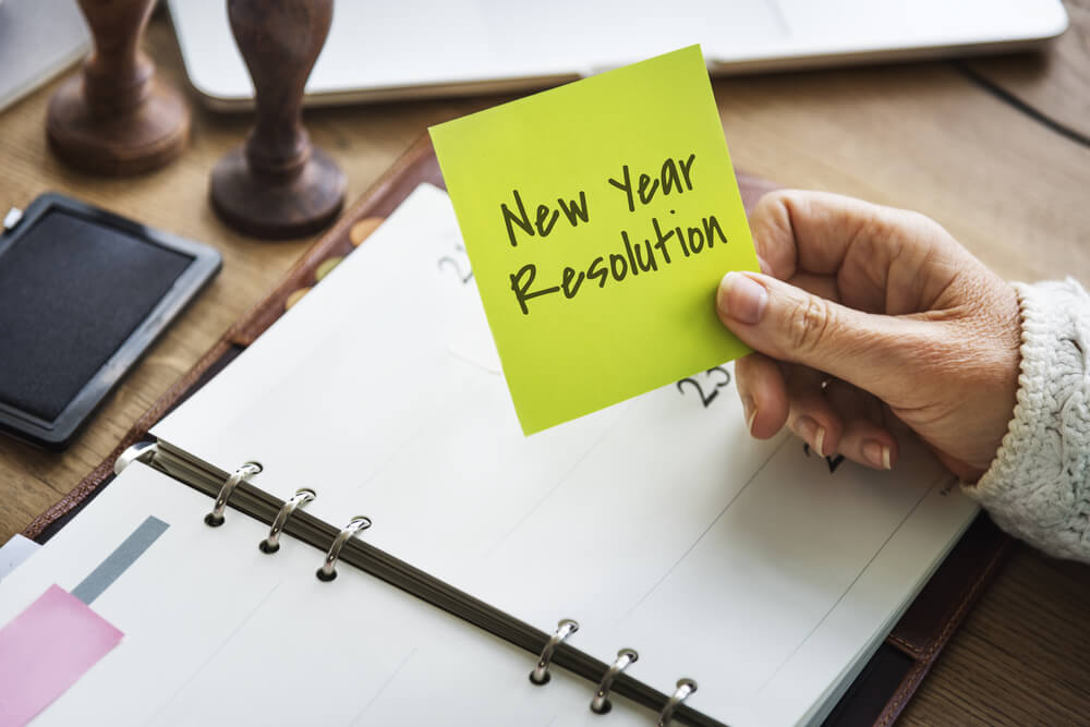 How To Stick To New Year Resolutions This Year illinoistitleloansinc.com/how-to-stick-t…