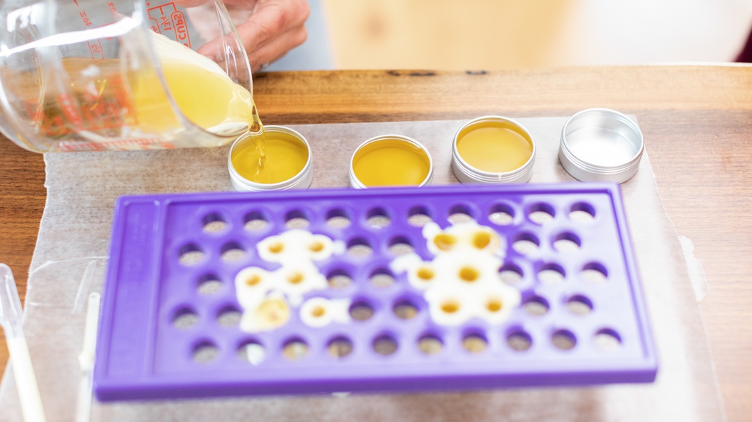 Using products that are made with organic, natural butters and oils will restore nutrients to your skin during the winter!

Click here to get started: l8r.it/ofg6

#aromatherapy #essentialoil #wellness #natural