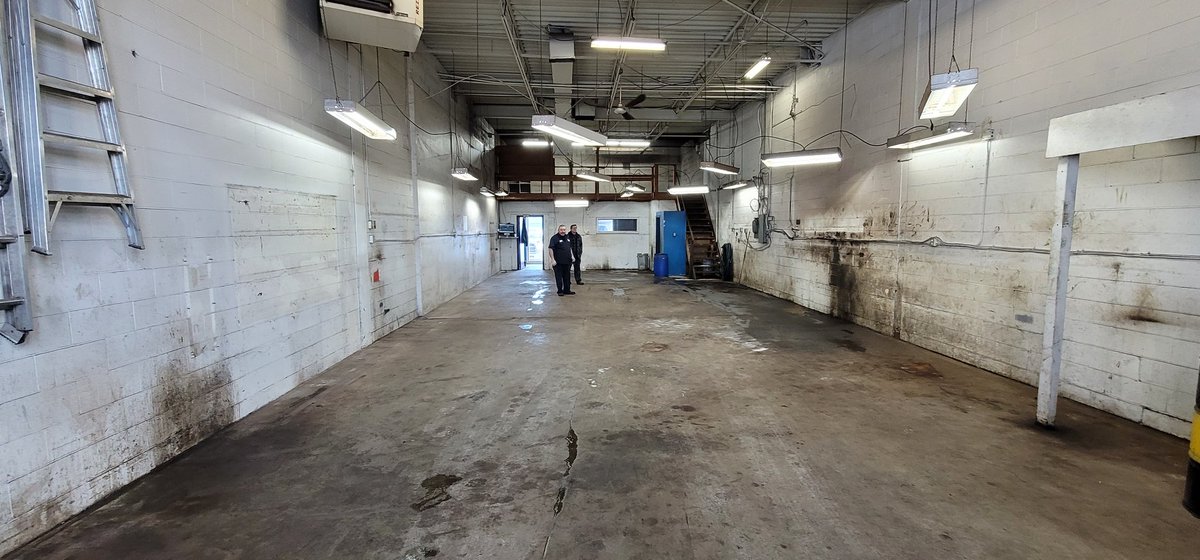 BussDH's tweet photo. Death by covid, Rip Gibbmans Automotive 1996-2021. Remember to support your local small businesses or they will disspear just like us,

anyone hiring? https://t.co/Mw6tI7cPrV