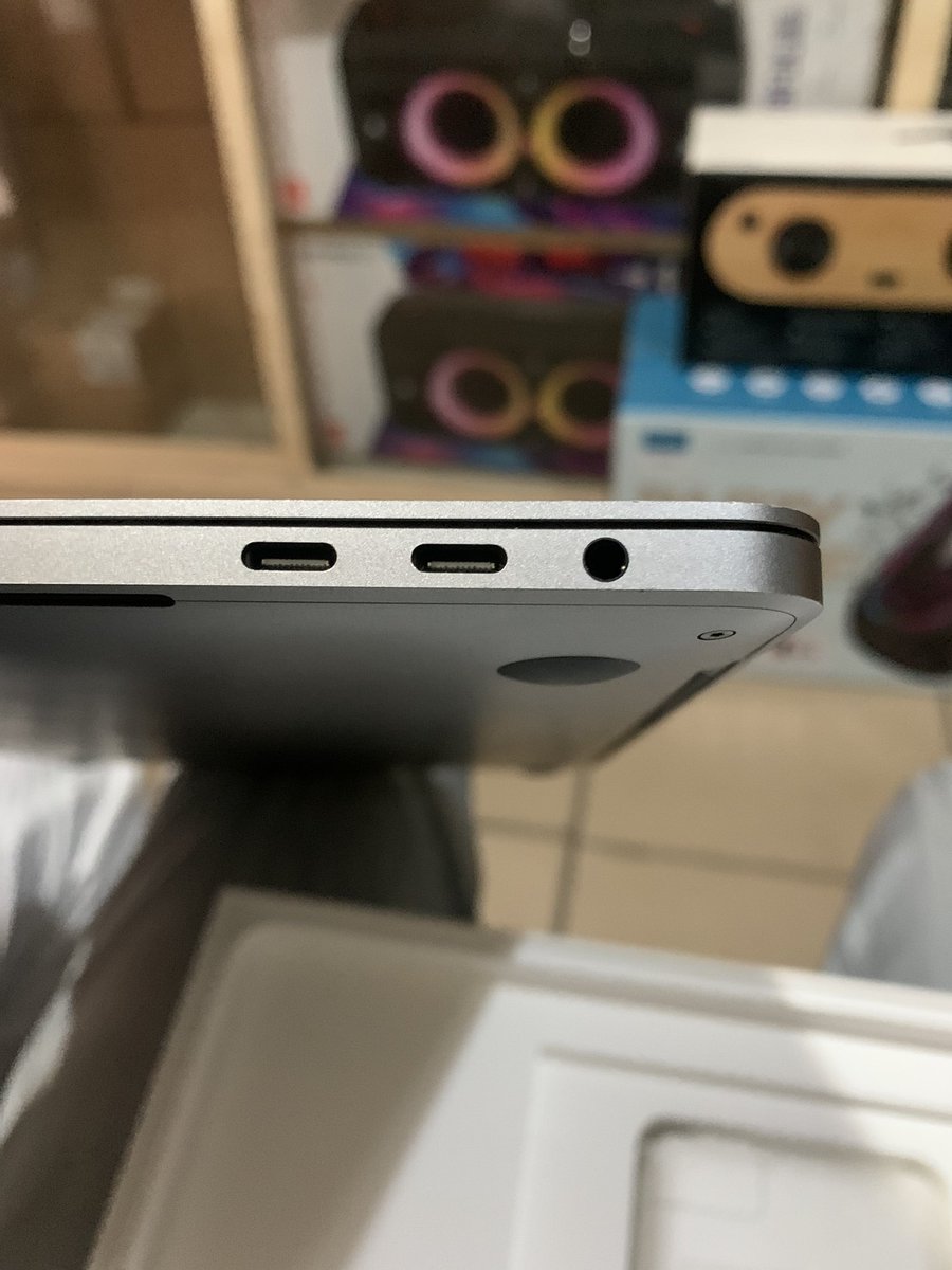 ace_gadgets's tweet photo. DEAL: Got plans for an Open-Box Apple MacBook Pro?
You can pick a 13” 2018 Touch Bar i7/16GB/1TB unit at NGN 740,000 https://t.co/5McC4Dd1T1