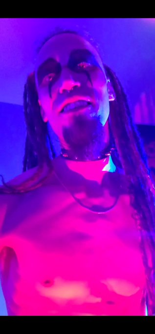 Oh what oh what will I be doing tonight for my birthday.,?  While I figure that out go to my page and<a href="/tag/d1g1talt3chw1tch3s"class="tags"><span>#d1g1talt3chw1tch3s</span></a><a href="/tag/clawsofthewolf"class="tags"><span>#clawsofthewolf</span></a><a href="/tag/bankthos"class="tags"><span>#bankthos</span></a>