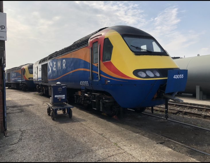 Ex EMR 43055 &amp; 43083 at Eastleigh works august 2020