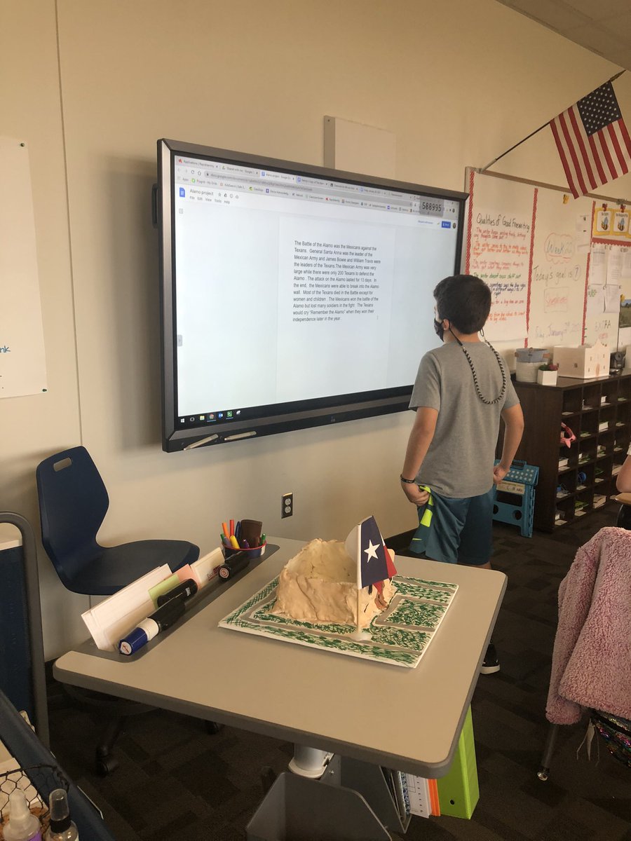 vonendg's tweet photo. I love teaching 4th grade! One of my favorite days is our Alamo Project presentation. #RemembertheAlamo #BradfieldBold @reginadumar @BradfieldBold https://t.co/iQpsOU04N1