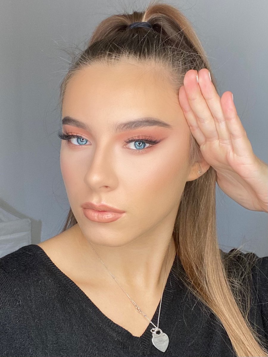 Could I post any more #softglam looks if I tried? ✨🤍🤎