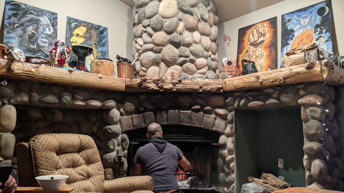 AdolfoStreet's tweet photo. Stone, fire and art. 
.
.
.
.
.
@nahko https://t.co/cXOEE3hksc