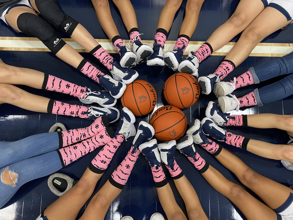 MGirlsbball's tweet photo. Thanks @AGarcia_DSSE for spreading the kindness to our girls! We rocked our #pinksocks for tonightโs game.
#TheViewLLB #LobosWillBeHeard #WeAreClintISD https://t.co/mMktyEgWXg