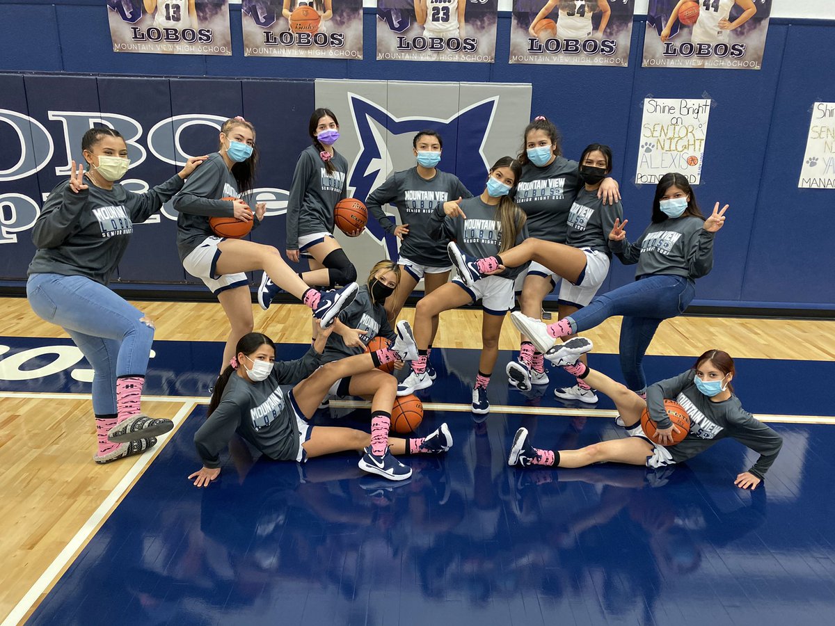 MGirlsbball's tweet photo. Thanks @AGarcia_DSSE for spreading the kindness to our girls! We rocked our #pinksocks for tonightโs game.
#TheViewLLB #LobosWillBeHeard #WeAreClintISD https://t.co/mMktyEgWXg