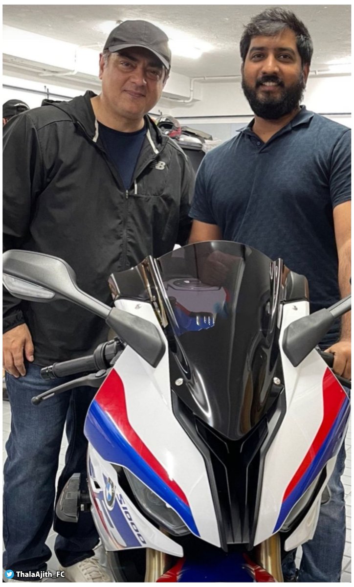 Arun71865617's tweet photo. Recent pic of thala😍🔥

#எச்சநாய்விஜய் https://t.co/MDPxS4dX54