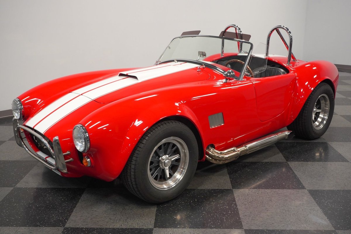streetsidecars's tweet photo. This 1965 #Shelby #Cobra Factory Five Mark IV features a performance built 351 cubic inch #V8 teamed with a 5-speed manual transmission

Link: https://t.co/Ak9VTeU6Js

#musclecar #drive #engine #horsepower #sellitwithstreetside #shelbycobra #factoryfive #factory5 #classicshelby https://t.co/tuOFTQcHwN