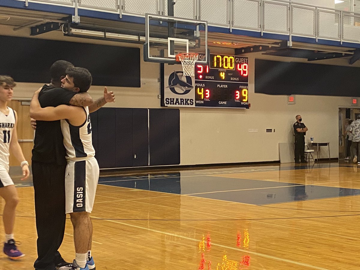 SharksOasisFB's tweet photo. HUGE 51-49 VICTORY ON SENIOR NIGHT OVER @ichighschool!

#JustKeepPlaying
#FAMILY
#GoSharks 
🦈🏀🔥 https://t.co/HXBbI8jxj6