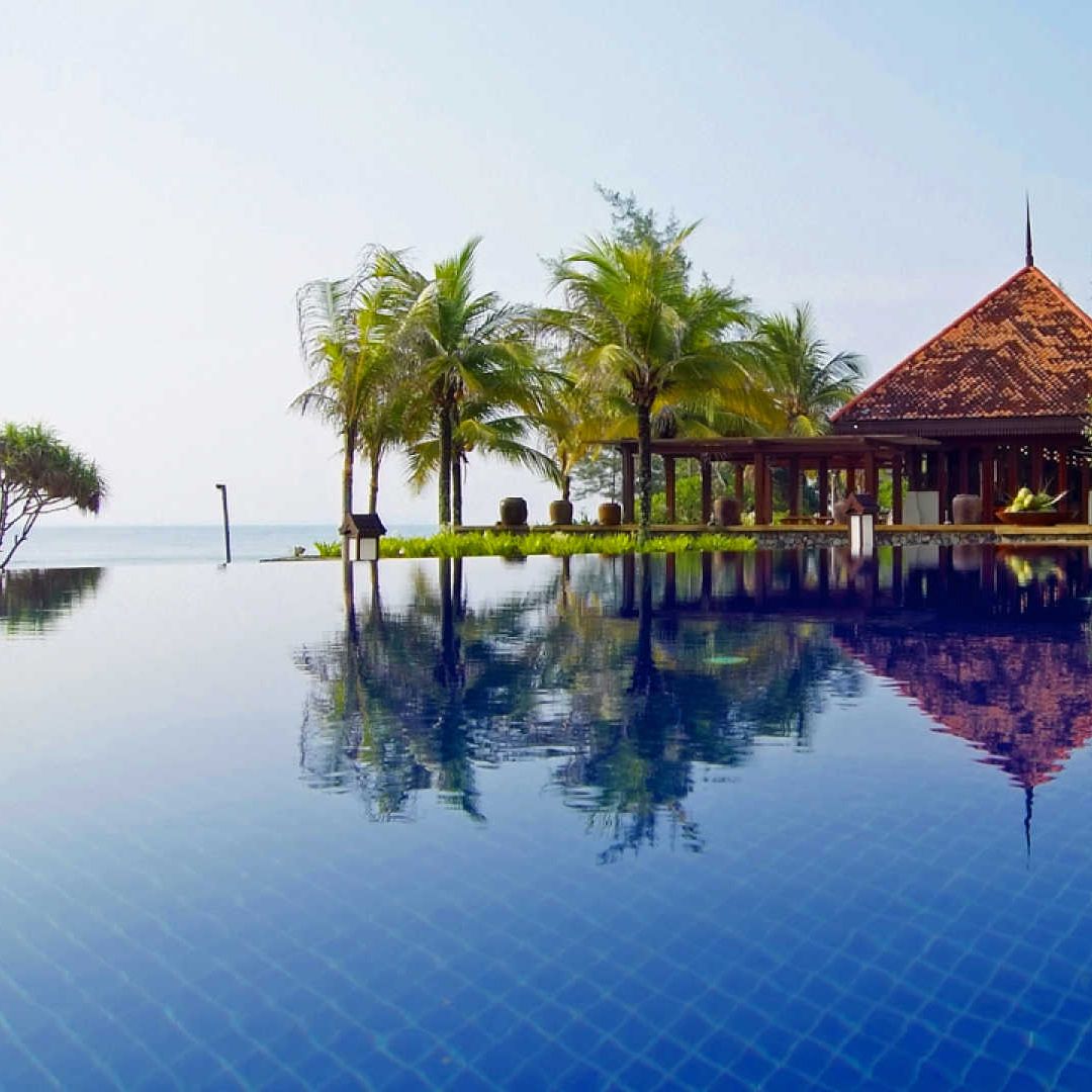 An unsurpassable destination for utter relaxation, @tanjongjararesort is a stunning retreat set against a backdrop of tropical jungle and facing a golden beach and the glistening South China Sea.