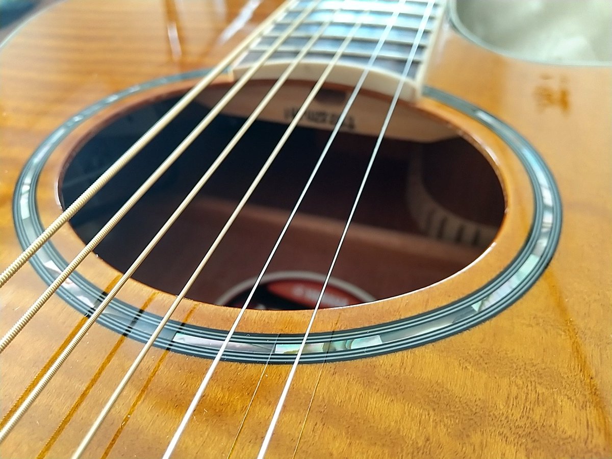 Mr Beans Yamaha Apx600fm Am アンバー 買いました 薄型でオシャレなエレアコです ヤマハ Yamaha Apx600fm アンバー色 アコースティックギター アコギ エレアコ 薄型アコギ サウンドホール オシャレ T Co Ipsyl8ivmq