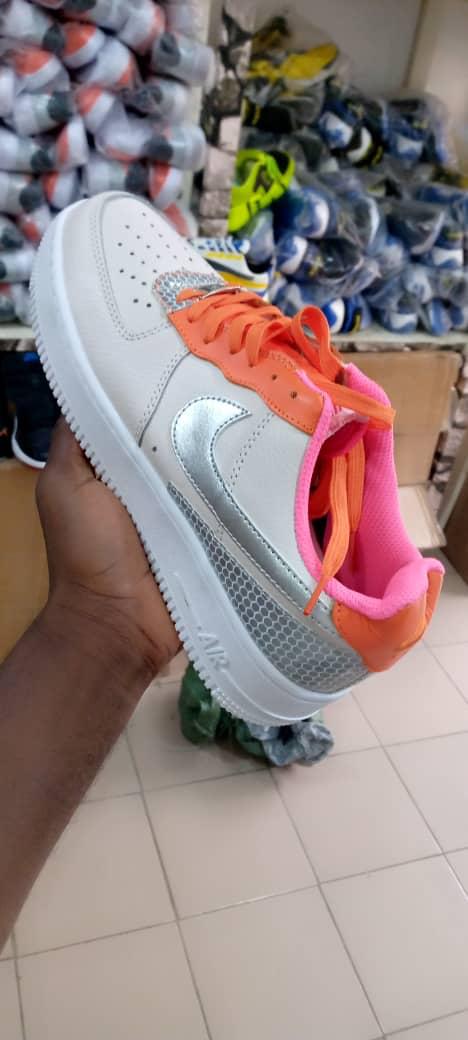 Disponible
WhatsApp
+22996499187
+22960541223
#souliers_hommes
#mode #élégance
#leprince_pacifique