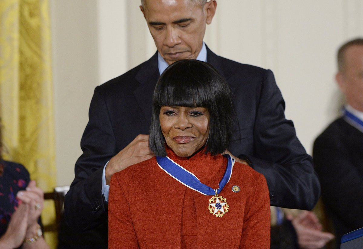 latoyajackson's tweet image. May this legendary talent #CicelyTyson rest in peace.🙏

#RIPCicelyTyson