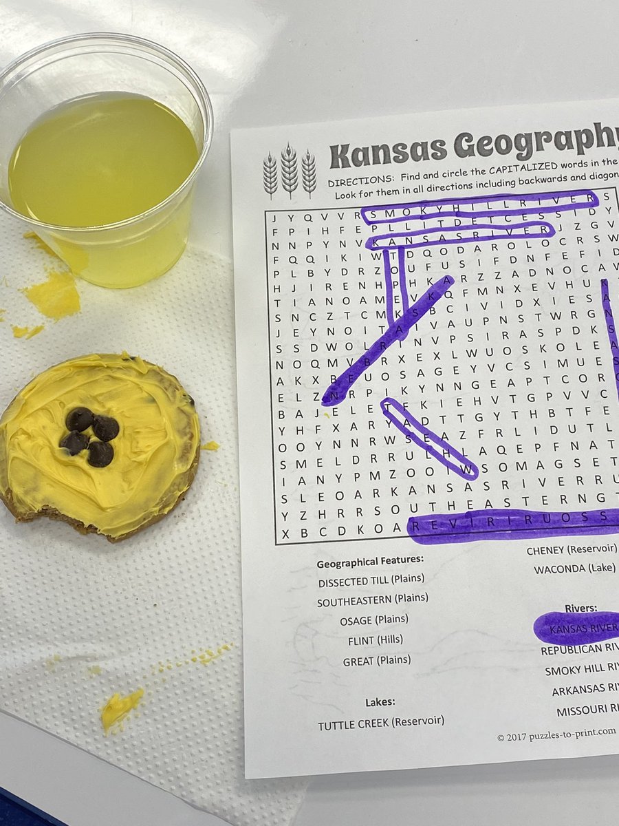 JenJkesler's tweet photo. KS day was so fun! #160 years old! We made a sunflower snack and were given access to a virtual field trip to many amazing places in KS! Thank you @mrs_smoke and your hard working team! 🌻🎂#️⃣1️⃣6️⃣0️⃣ #kidsdeserveit #celebratED #2ndchat #allthingsyellow #kansas https://t.co/MVn2k72hm5