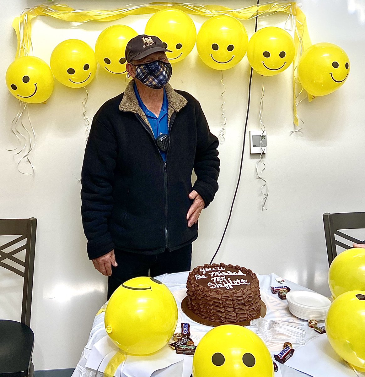 LamarPD's tweet image. 🙂 Today was CSO Shifflett’s last day on the job. Join us in wishing him a farewell and much deserved retirement! 🙂