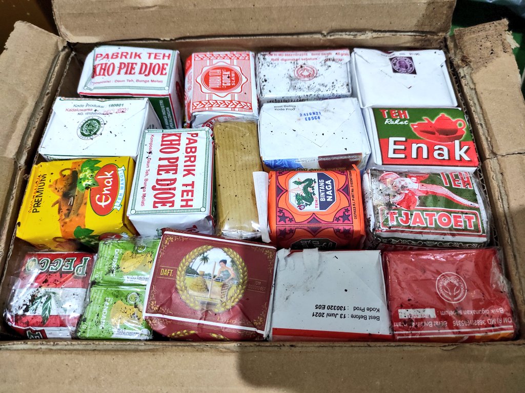 Nemu surganya teh nusantara di shopee, yaudah lah gw borong hampir semua mereknya. Murah juga cuma 3ribuan.Mood bgt nyium aromanya 