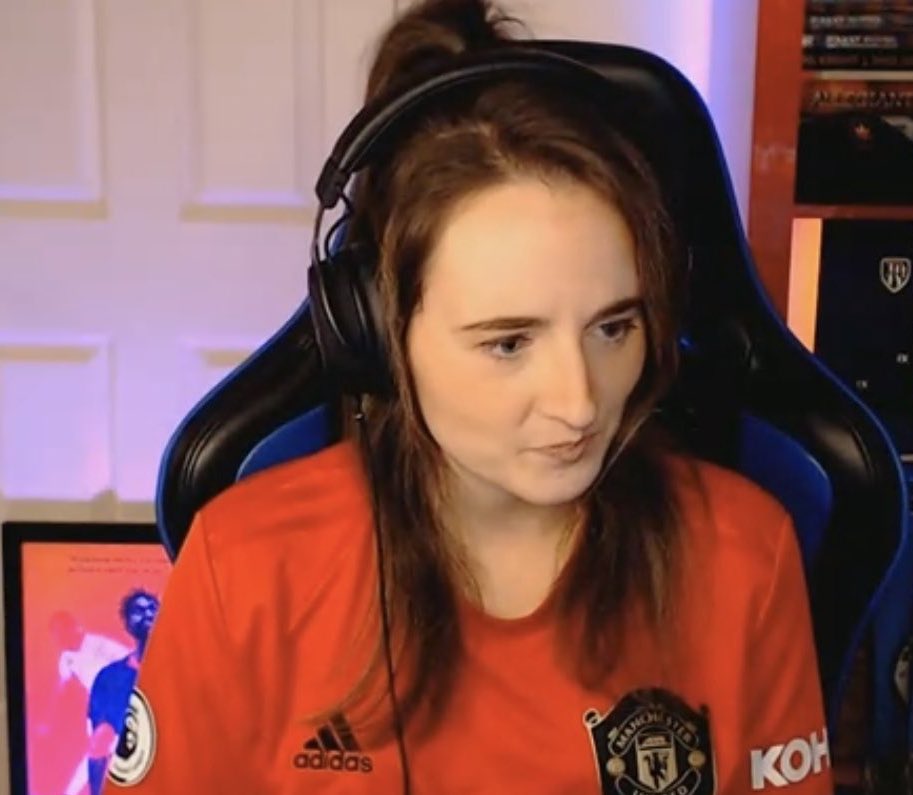 HHubelPGA's tweet photo. Live in 15 minutes, Champs and doing TWO player reviews for the YouTube! 🇫🇷 x 🇵🇹 

9pm EST, see you there🤝

https://t.co/gyG1Br10mL

(No GIF tonight, but enjoy this lovely picture of the newest addition to MUFC😳) https://t.co/43HkXACf8w