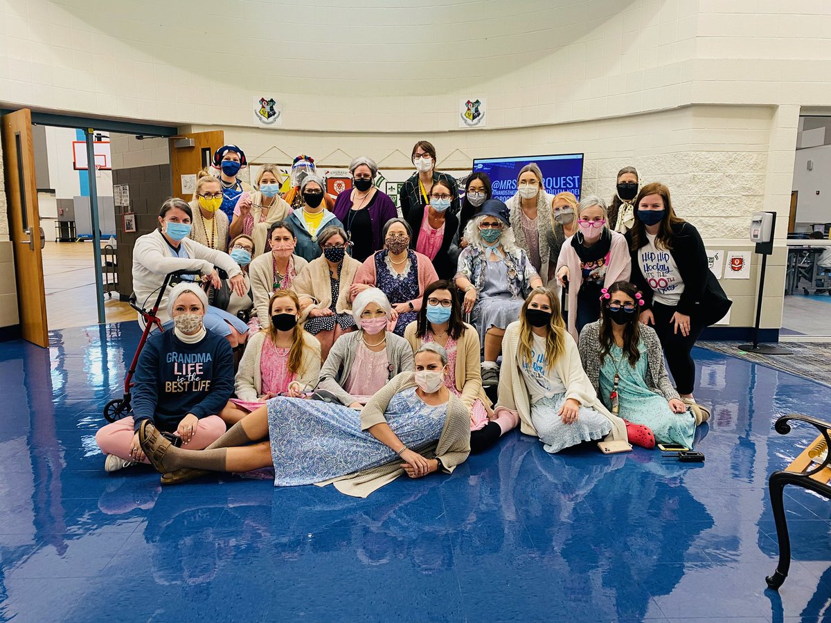 Happy 100th day of school!! ✏️❤️👵🏻🧓🏻 #rogersfrisco2020 #ourfisdstory