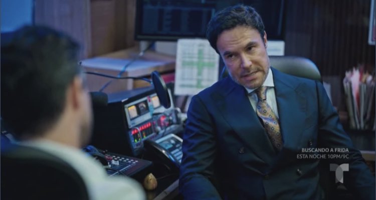 Ese Vicente deberás que nos saca canas verdes. 😡 Si estas viendo #LaSuerteDeLoli 🍀 sabrás el porque. <a href="/alejolopezactor/">alejandro lopez</a>