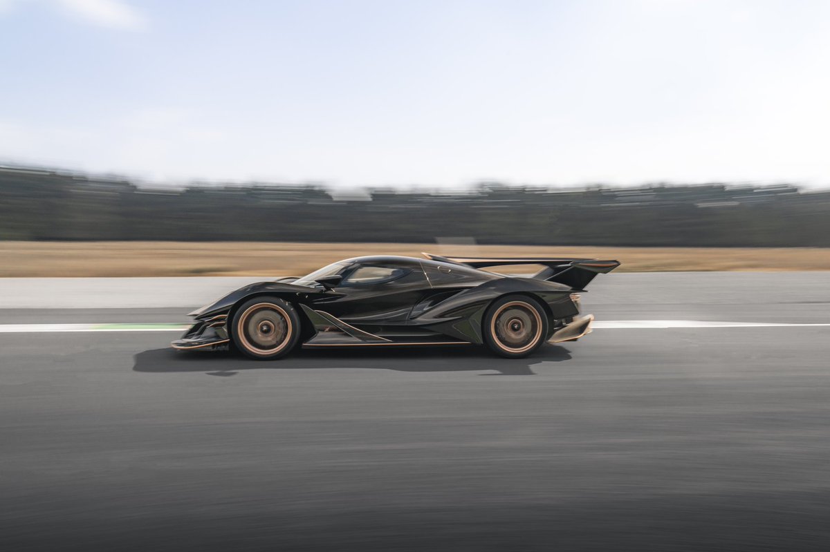 We are proud to formally introduce a new member of the Apollo family, the Black Dragon.

_
#IntensaEmozione / #ApolloIE

_
Photo: jp_spotter