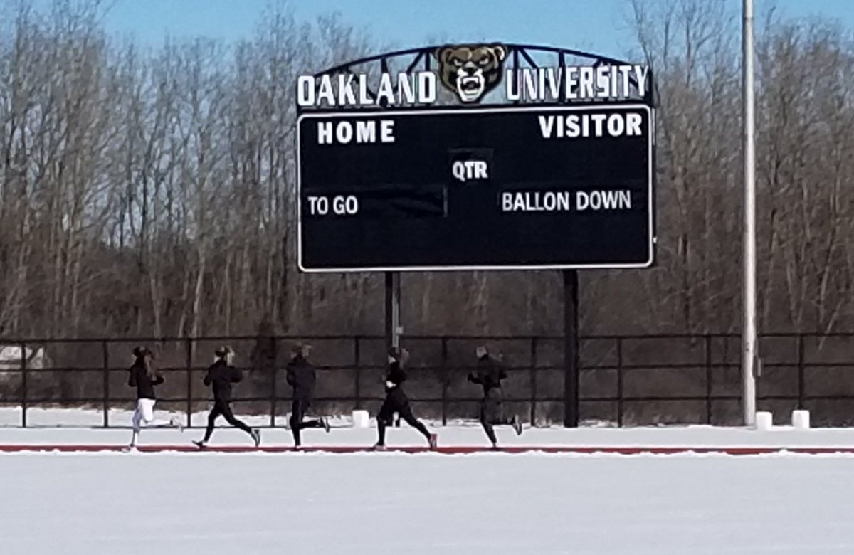 PaulRiceOU's tweet photo. End of long week of some incredible training for the XC group!! 
3 workouts this week, and they killed mile repeats today in sub 20 degree windchill (at least it was sunny 🌞) XC group putting in the work...first race one week away in Indy!
@OaklandTrackXC https://t.co/viPWZKeVTa