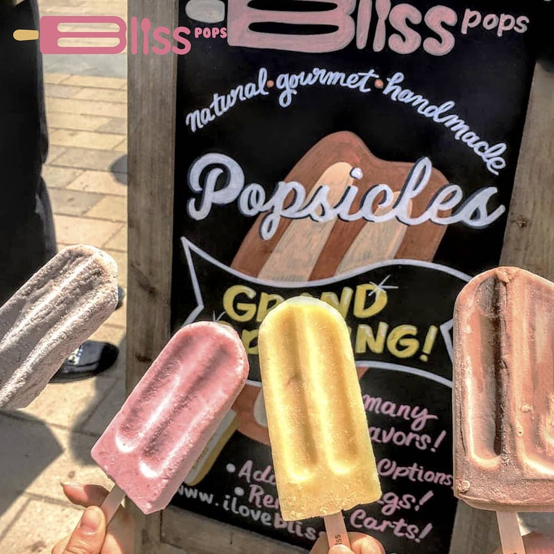 Catch Bliss Pops at #veryvegansunday with a huge assortment of vegan ice cream popsicles! 😛

Get your tongue ready for:
🎂 Birthday cake
🍪🥛 Cookies and cream
🥭🌶 Mango habanero
🍌🍑 Banana peach
🍵 Matcha
🌰🍫 Nutella
🍓 Strawberry
🍍Pineapple 

facebook.com/events/1085553…
