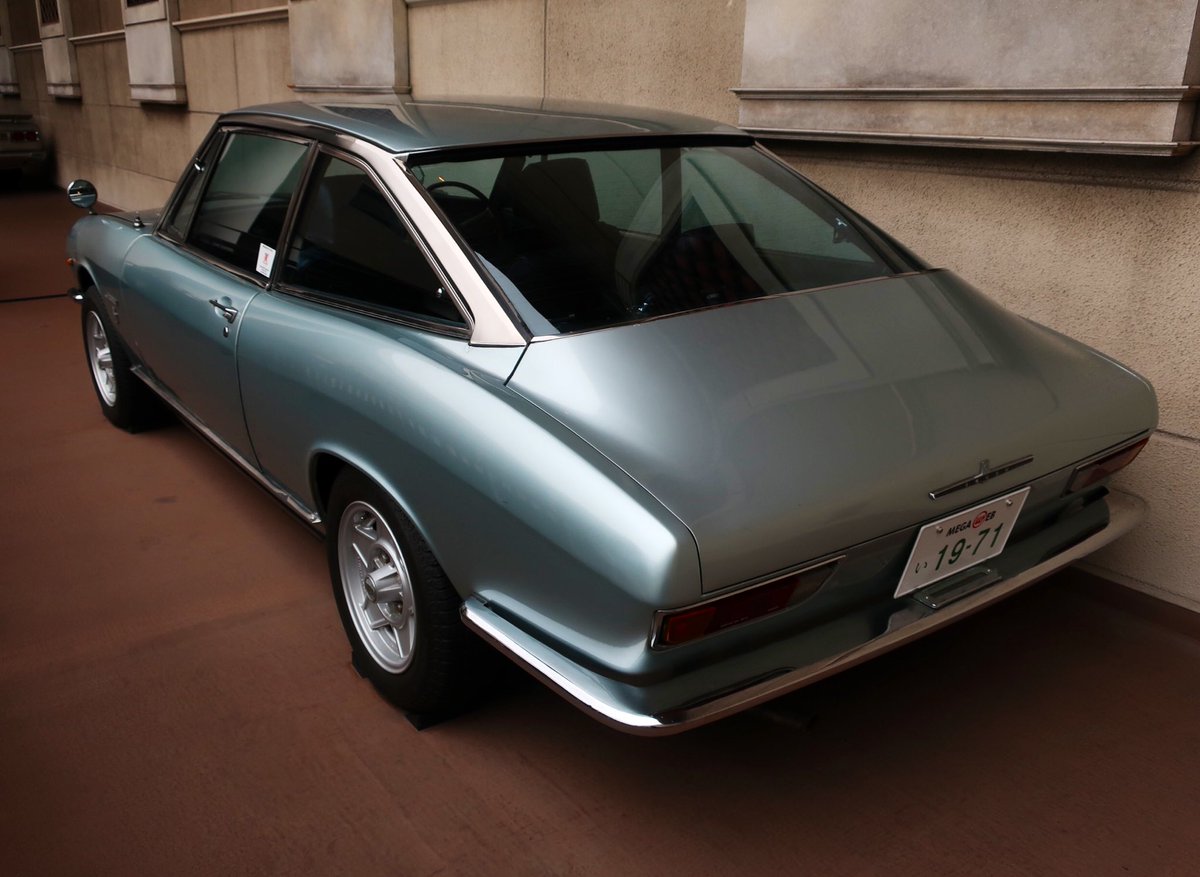 clarez_ch's tweet photo. 続いて、
「いすゞ117クーペ」
の別カット！
#いすゞ #117クーペ #117coupe #PA90 #おはようVtuber #Vtuber #クラリゼ #車好き #バーチャルYouTuber #YouTuber #VirtualYouTuber https://t.co/PYc4dgXUlP
