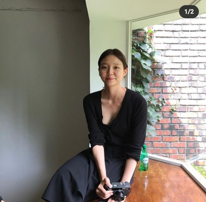 viernesope's tweet photo. happy brithday esom🎉
que mulher perfeita não da, meu bb faz 3 aninhos🥺🤏🏻
#esom #esomday https://t.co/r41ShsPF1Q
