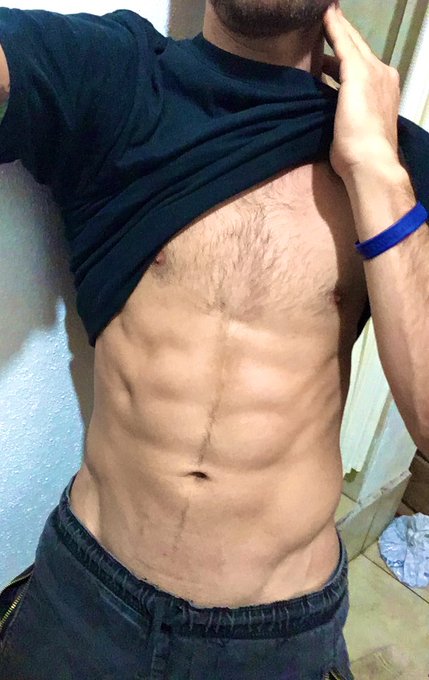 Esta noche estamos calientes 🔥🔥😏 RT para recibir un regal&iacute;n 😈 y DM si quieres informes de mi grupo de<a href="/tag/sex"class="tags"><span>#sex</span></a><a href="/tag/porn"class="tags"><span>#porn</span></a><a href="/tag/porno"class="tags"><span>#porno</span></a><a href="/tag/pornhub"class="tags"><span>#pornhub</span></a><a href="/tag/pack"class="tags"><span>#pack</span></a><a href="/tag/pornocasero"class="tags"><span>#pornocasero</span></a>