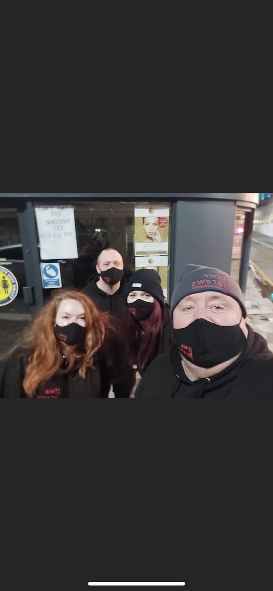 Two_Brews_'s tweet photo. Friday night outreach team 👏🏻
#homeless #manchesterhomeless #homelesshelp #manchester #twobrews #community #community #commnuityhelp #kindness #endhomelessness #hello2021 #fundraising #localgiving #payitforward #makeadifference #follow #help https://t.co/90iM1C51ty