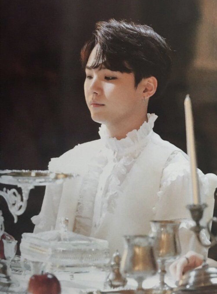 Animechankaria's tweet photo. Favorite Yoongi pic because nobody asked 🙃 https://t.co/NrwaNklNLK