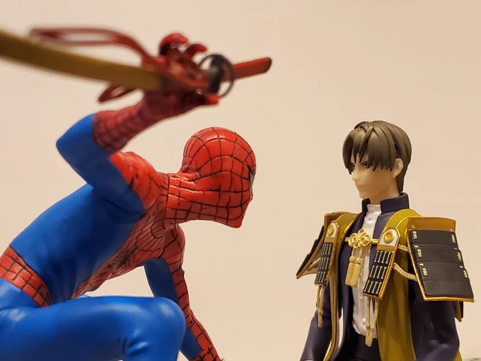 「刀狩の男!スパイダーマ!!」
「……」
「……」
「……」 