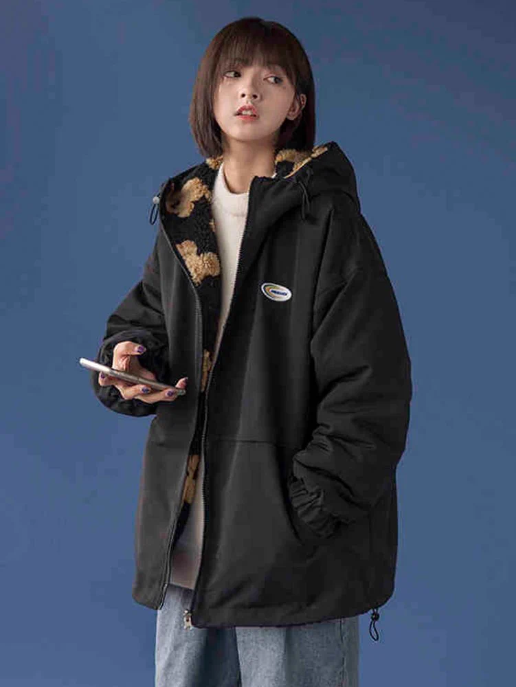 @chachapup リバーシブルにしてもクマさん見えるはずなのに( º дº) 