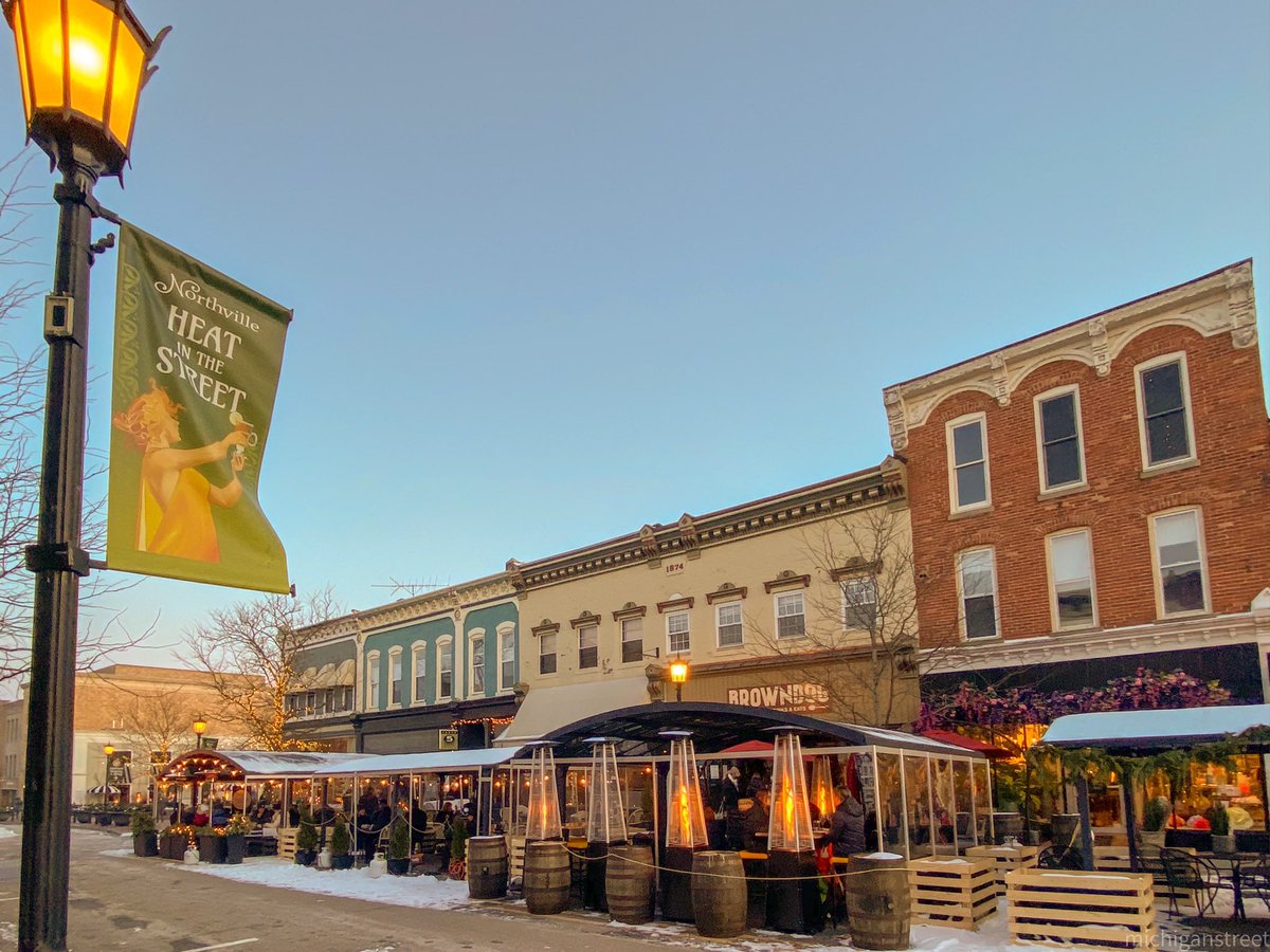 glennrstevens's tweet photo. A walkable street with cafes &amp; shops in a quaint European town?
Nope. Downtown Northville “Heat in the Streets.” #Michigan #cities https://t.co/mhpRoWuxXN