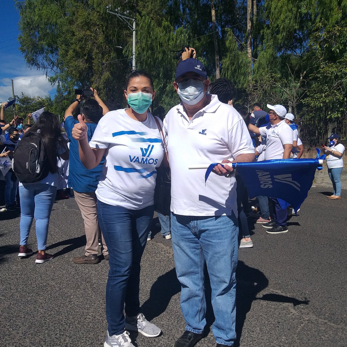 Khernandezcol's tweet photo. VOTA POR BENJAMIN LOPEZ BERTRAND!!!!! @Blopezbertrand MARCA LA BANDERA DE VAMOS LUEGO MARCA LA CASILLA  # 4. #VOTAPORBENJAMIN, #VOTAPORVAMOS, #VOTACASILLA4 https://t.co/hMSOwFkJ13