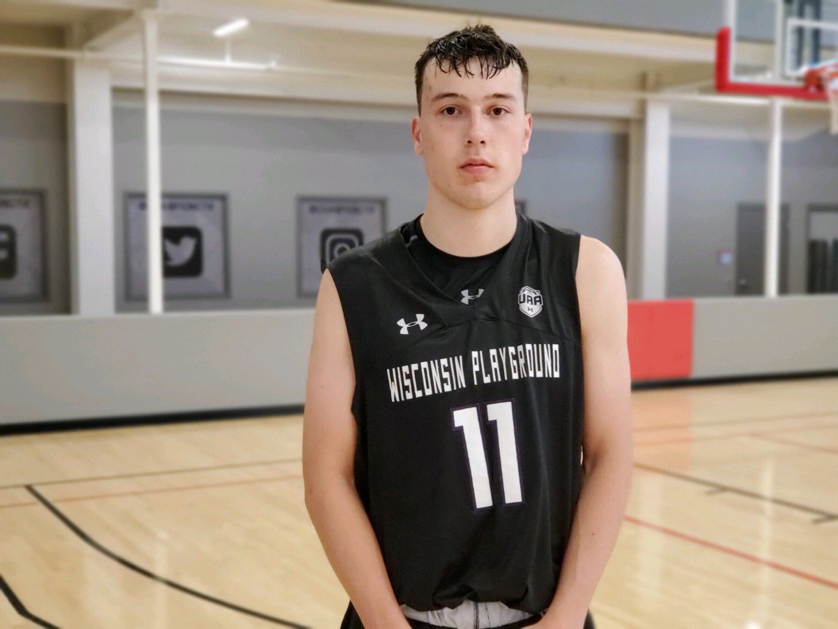 Congratulations to Max Nelson (2022, 6’8”, F, Appleton North HS) on breaking the school’s All-Time individual scoring record! #PGCFamily💜 #UAA🏀 #ThroughThisTogether💯 #NOStudentLoans💰