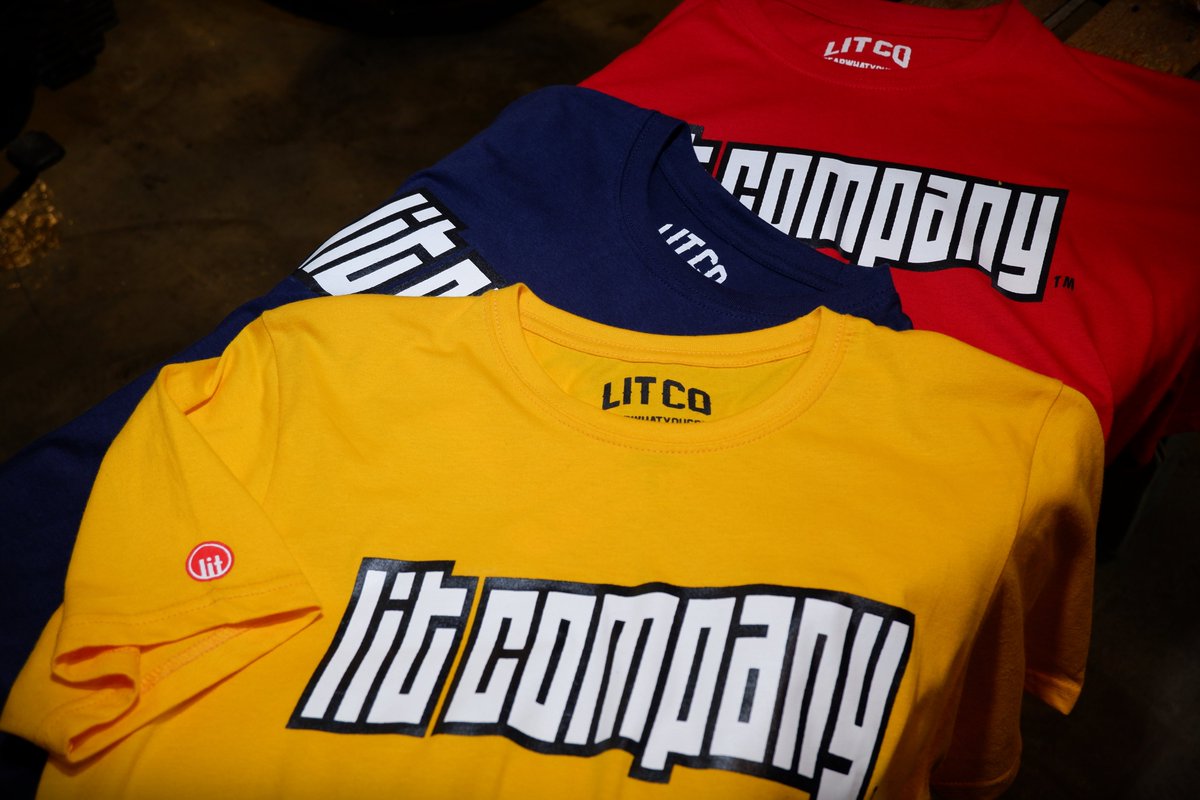 LitCoCebu's tweet photo. Box Logo tee still available in-store and online.
-Red
-Yellow
-Navy Blue

Rad Times - Lit Co Flagship store
We're open daily. 1pm-10pm
709 Katipunan Street, Tisa, Cebu City
Shop online - https://t.co/fQTNQHDqko or send us a message https://t.co/Av17CK7H7j