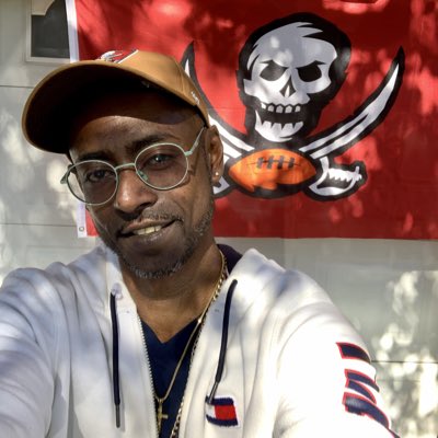 gregorybagaloo's tweet photo. #NewProfilePic https://t.co/K0kLkV8Fzt