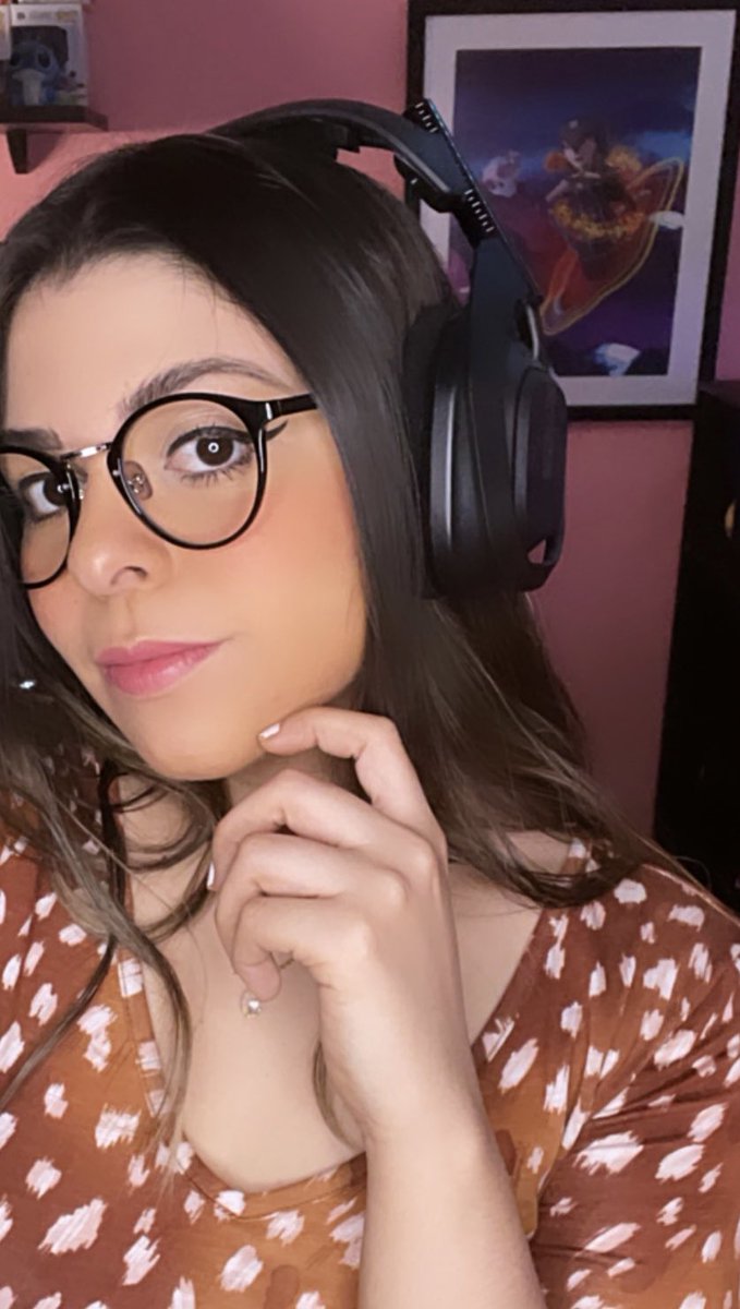 Tarde pero segura❤️ 
twitch.tv/soyren_ RTRT uwu