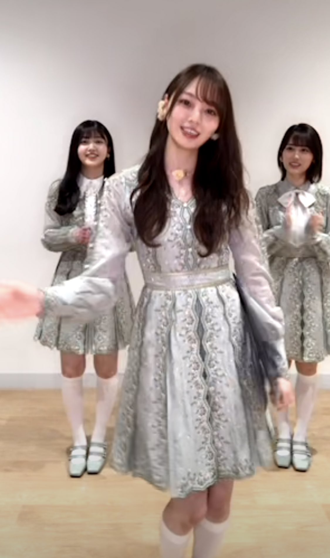 駿河屋 - 【買取】梅澤美波(乃木坂46) 個別アクリルスタンド